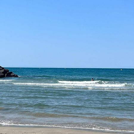 En Front De Mer, Magnifique Appartement 6 Pers. Agde Dış mekan fotoğraf